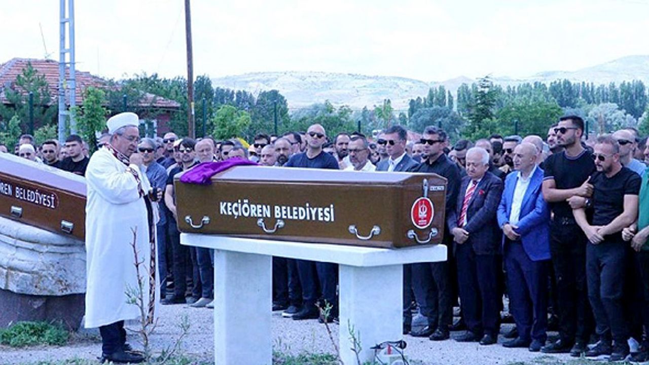İş adamı Ünal Pala ve eşi son yolculuğuna uğurlandı