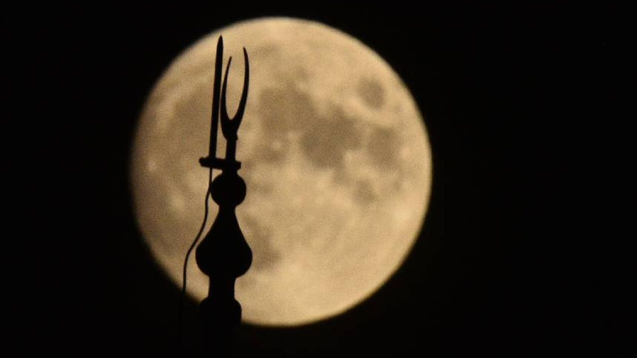 Dolunay hayran bıraktı