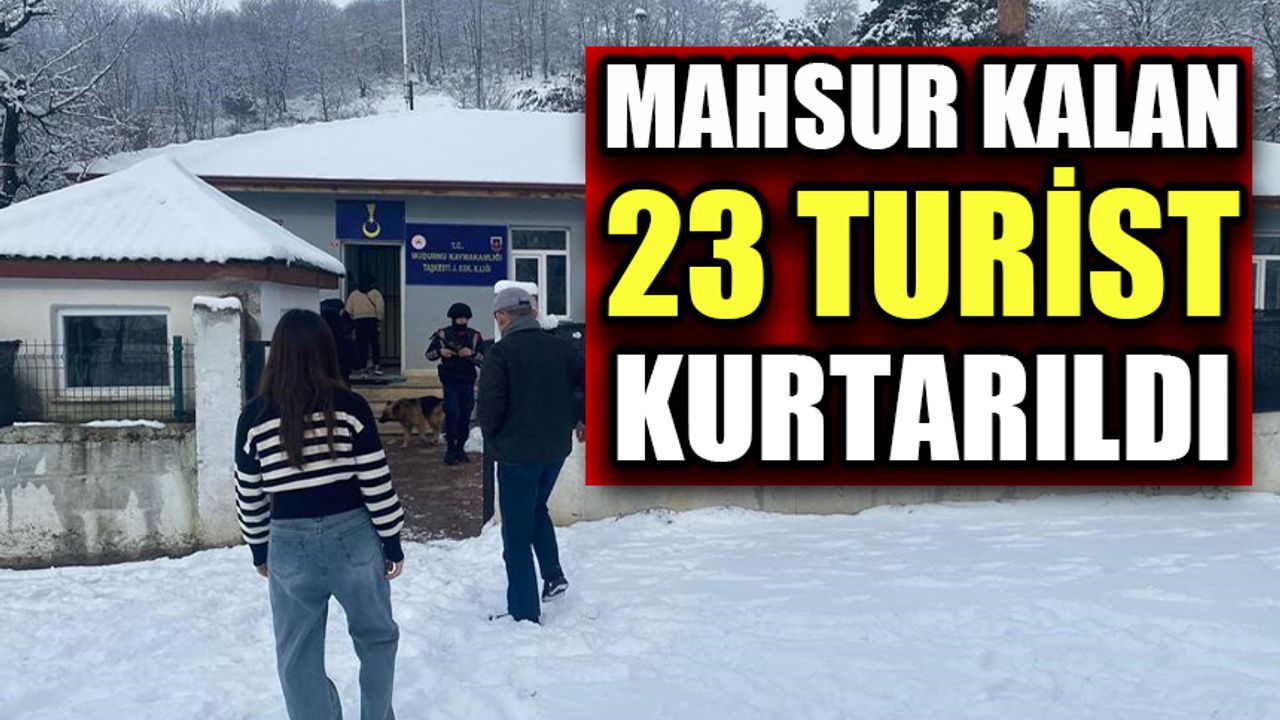 Bolu’da karda mahsur kalan 23 Güney Koreli turist kurtarıldı
