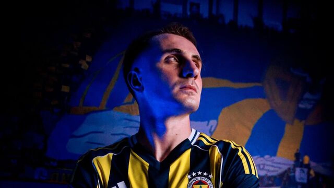 Kerem Aktürkoğlu'nun gözü arkada mı kaldı? Meğer Galatasaray'dan hamle beklemiş!