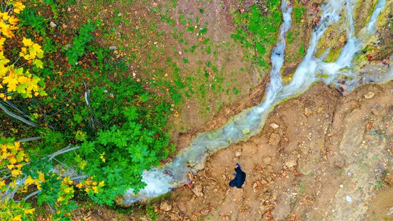 Depremle yeniden akmaya başlayan pınar, bahçeleri yeşertecek