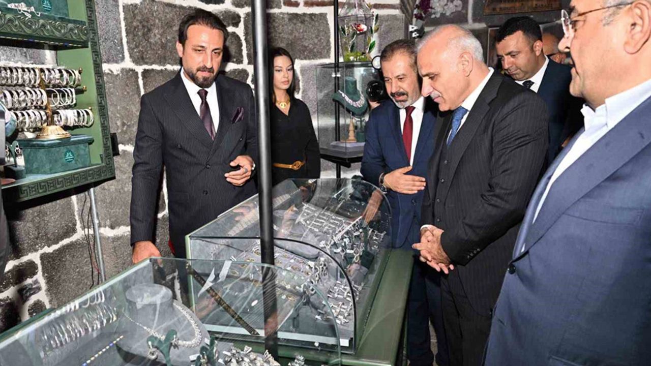 Diyarbakır Hasırevi açıldı