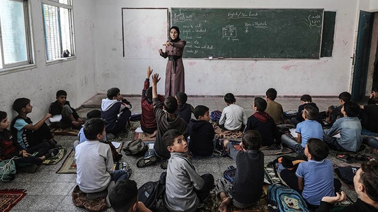 Gazze’de iki yıl aradan sonra ders zili çaldı