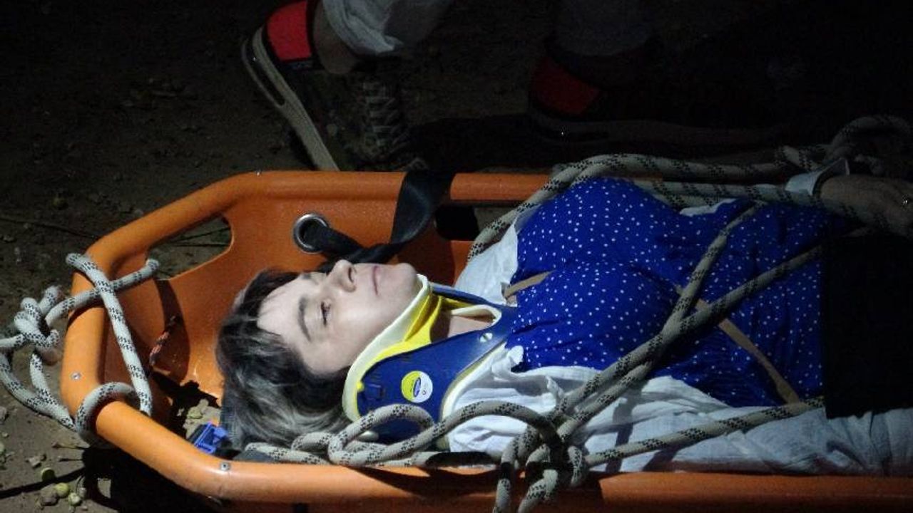 Antalya'da kadın turist 4 metrelik inşaat çukuruna düştü