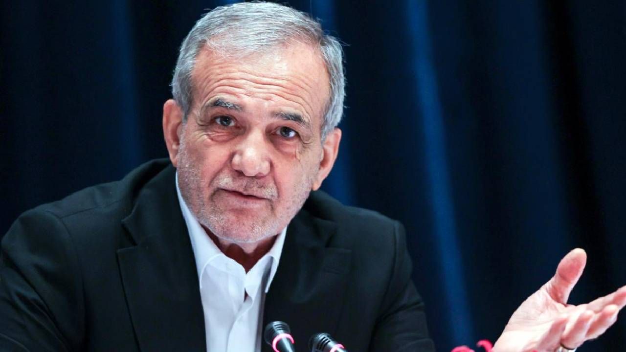 İran Cumhurbaşkanı ülkesini eleştirirken Türkiye'yi örnek gösterdi