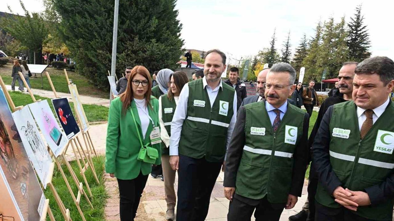 Anadolu Üniversitesi’nde YeşilayFest başladı