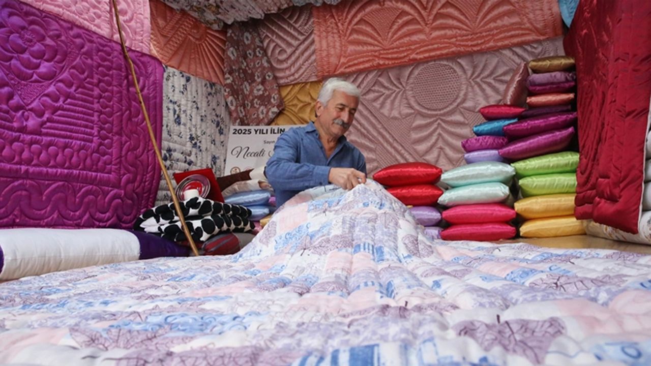 Yılın ahisi seçilen Necati Turhal, 56 yıldır yorgancılığı sevgiyle yapıyor