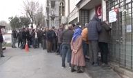 İstanbul Unkapanı Sosyal Güvenlik Merkezi önünde EYT yoğunluğu