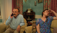 Gülse Birsel imzalı 2 Aile Arasında filminden yeni tanıtım! Telefon sahnesi olay oldu