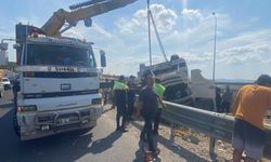 Kuzey Marmara Otoyolu’nda tır devrildi: 1 ölü