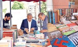 Gözde sahaflar çarşısı, kitap tutkunlarını ağırlıyor