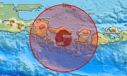 Endonezya'da 6 büyüklüğünde deprem!
