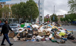 Londra sokakları çöplüğe döndü!