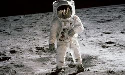 İtalyan şıklığı uzaya taşınıyor! Ay podyumunda yürüyecekler