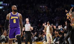 ‘Yok artık LeBron James’ rekor kırdı! Lakers farklı kazandı