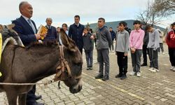 'Eşekli Dostoyevski' okutmaya devam ediyor