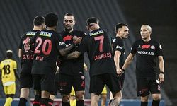 ÖZET l  VavaCars Fatih Karagümrük: 3 - İstanbulspor: 0