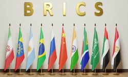 BRICS, dünya düzenine meydan okuyor! Dolar'ın krallığı bitiyor mu?