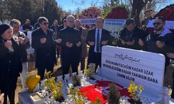 Depremde kaybettiğimiz Cemal Kütahya ve ailesi kabri başında anıldı