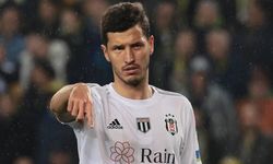 Beşiktaş'ta Salih Uçan'la yeni sözleşme