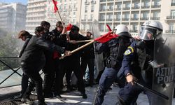 Yunanistan özel üniversitelere karşı ayaklandı! Öğrenciler polisle çatıştı