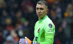 Muslera 1 sezon daha kalacak!