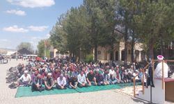 Yunus Emre’nin kabrinde ‘yağmur’ duası