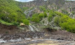 Tunceli’yi dolu ve sağanak vurdu