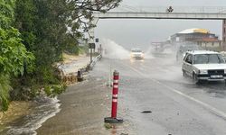İstanbul'da kuvvetli yağış trafiği aksattı