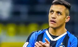 Alexis Sanchez görüşme odasına