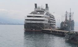 Dev gemi Antalya semalarında görüldü