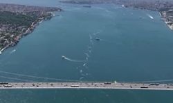 İstanbul Boğazı'nda köpük paniği