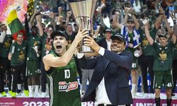 Ergin Ataman, 6. Avrupa şampiyonluğunu Panathinaikos'la elde etti