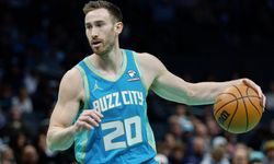 Gordon Hayward köprüleri attı