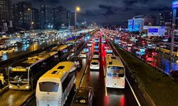 İstanbul trafiğine bir de yağmur sürprizi
