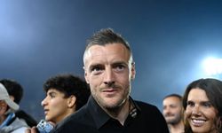 Jamie Vardy Como'ya göz kırptı