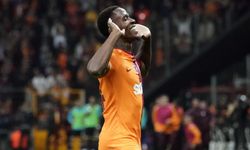 Fenerbahçe'den kaçan Zaha, Galatasaray'a sinyal çaktı