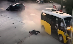 Faciaya ramak kala: Yolcu minibüsü ile otomobil kafa kafaya girdi
