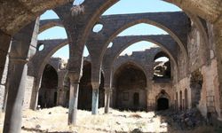 500 yıllık Surp Sarkis Ermeni Kilisesi'nde restorasyon çalışması