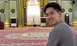 Müslüman olmayan Japon genç, İslam'ı tanıtarak fenomen oldu!