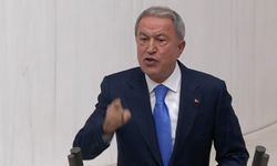 Hulusi Akar sinirden deliye döndü: Meclis'te ortalık karıştı