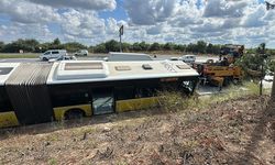 Arnavutköy’de İETT otobüsü kanal çukuruna düştü: Felaketin eşiğinden döndü