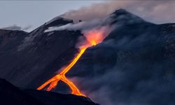 Etna Yanardağı'nı görüp öldü!