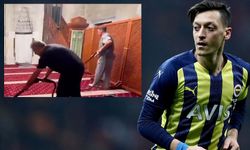 Mesut Özil'i görenler inanamadı! 'Camii'de temizlik yaptı'