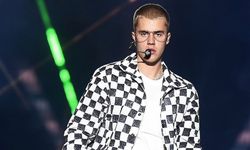 Justin Bieber partide çırılçıplakmış! Akıllara geldi!