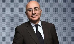 Sherlock Holmes’lu paylaşım olay oldu: Mahfi Eğilmez’den TÜİK’e ince gönderme