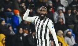 Masuaku yerine sol bek bakılıyor