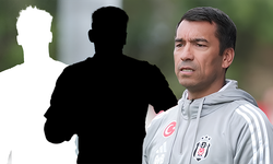 Giovanni van Bronckhorst kolları sıvadı! Yönetimden 2 yıldızı istedi