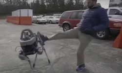 Robotlar ağladığında insanlar suçluluk hissediyor!