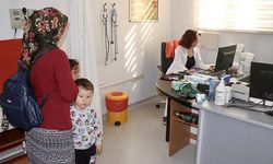 Anne babasının çalıştığı hastaneye doktor olarak atandı